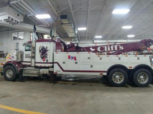 Cliff's Towing - Vehicle Wrap